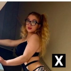 Nicole, Barnet escorts