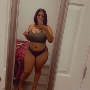 Khelly, Destin escorts