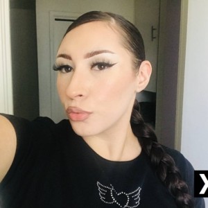Alana, Logan escorts