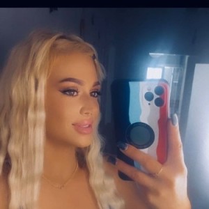 Monika, Koropi escorts