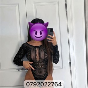Militari Résidence 2 Zile In Zona Ta 0792022764, București escorts