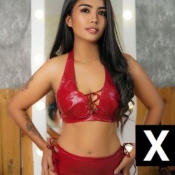 Lisa, Addlestone escorts