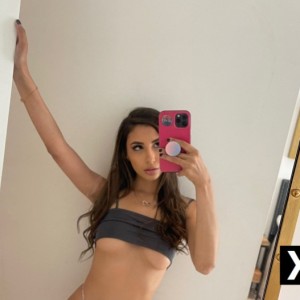 Mary, Piccadilly escorts