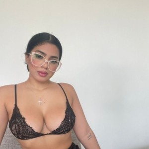 Cristina, West Des Moines escorts