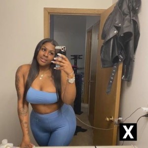 Sandreya, Newport escorts