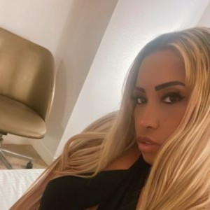 Bety, Schaumburg escorts