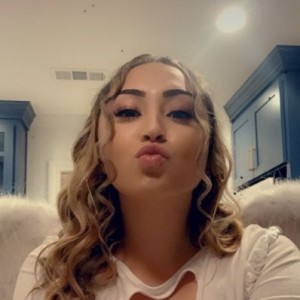 Elena, Aberdeen escorts
