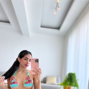 Juliet, Lacey escorts