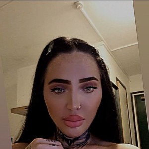 Cristina Astept Sa Ne Cunoastem 0792125800, Buzau escorts