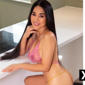Lauren, Victoria Docks escorts