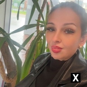 Leila, Bootle escorts