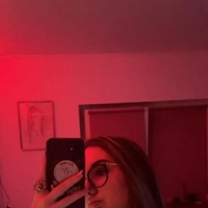 Marie, Fairfax escorts