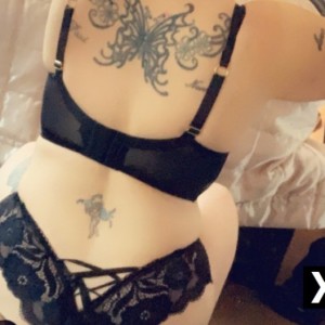 Olivia, Kirklees escorts