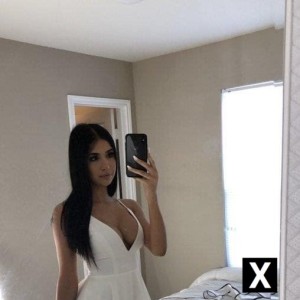 Crystal, Melton escorts