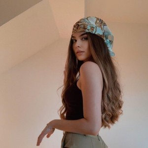 Larisa, Warszawa escorts