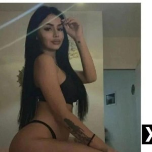 Leyla, Cwmbrân escorts