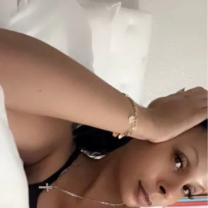 Isla, Riverton escorts