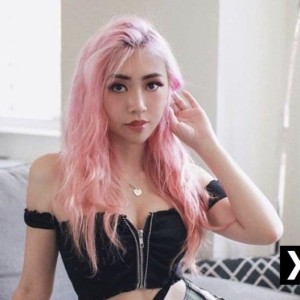 Elisa, Gladstone escorts