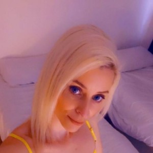 Roxy, Bletchley escorts