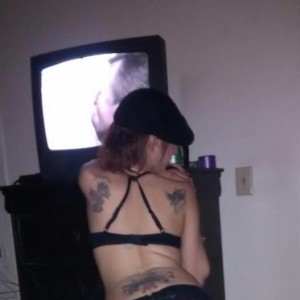 Mandy, Mission escorts