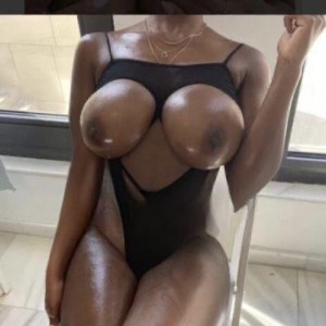 Marta, Suhl escorts