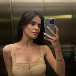 Vera, Chios escorts