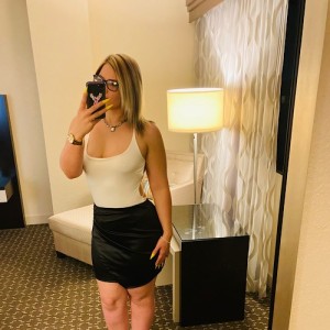 Nicolefoxx, Cabot escorts