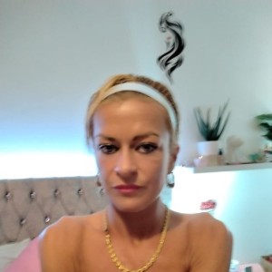 Terry, Pilsen escorts