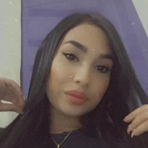 Bella, Paramount escorts
