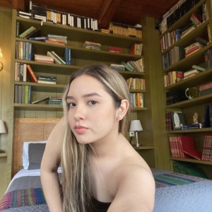 Elle, Williamsburg escorts