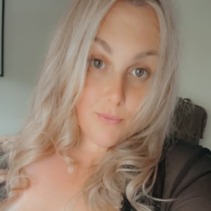 Noami, Pwllheli escorts