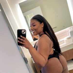 MissReyez, Weaverville escorts