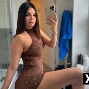 REBECA, Brentford escorts