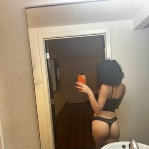 Dejaa, Culver City escorts