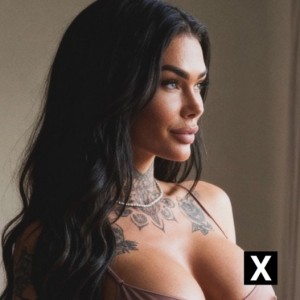 khloe, Sheffield escorts