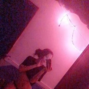 Bella, Erie escorts