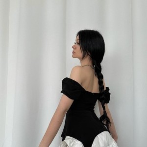 Eve, Bakewell escorts