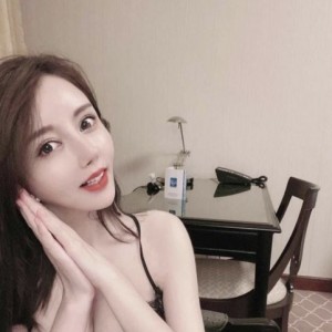 Karina, Muskegon escorts