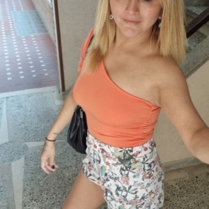 Elena - Soy masajista erótica particular en Madrid, trato especial, Madrid escorts