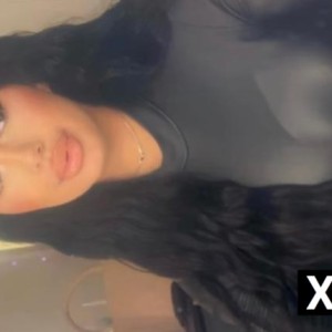 Jasmine, Roy escorts