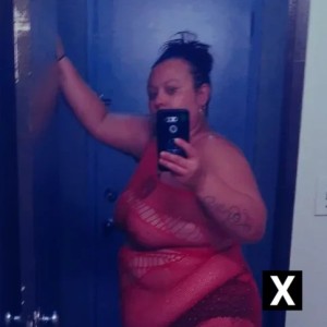 QueenLex, Wymore escorts