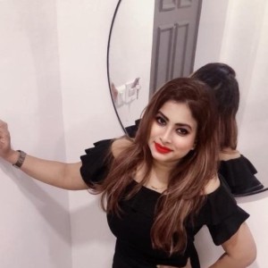 Selina, Agra escorts