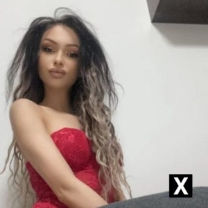 Nikole, Eastleigh escorts