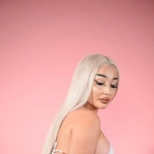Nina, Laie escorts