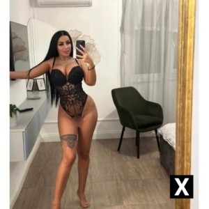 Kim, Basingstoke escorts