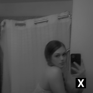 Lovely laraine, Kansas escorts