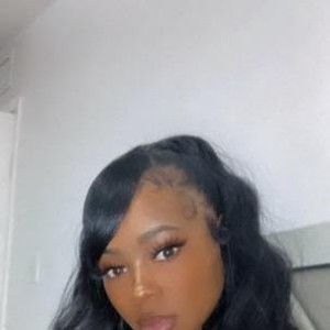 Miaa, Turner escorts