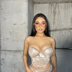 Poluna, Kraków escorts