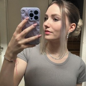 Lasia, Kraslice escorts