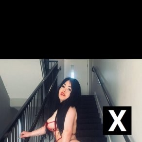 Lea, Naples escorts
